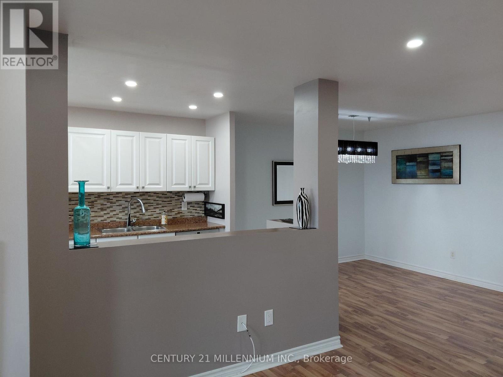 1903 - 25 Kensington Road, Brampton, Ontario  L6T 3W8 - Photo 4 - W13724834