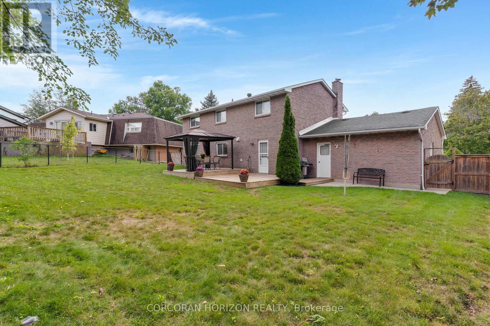 8 Blue Spruce Court, Kitchener, Ontario  N2N 1L1 - Photo 37 - X13724826