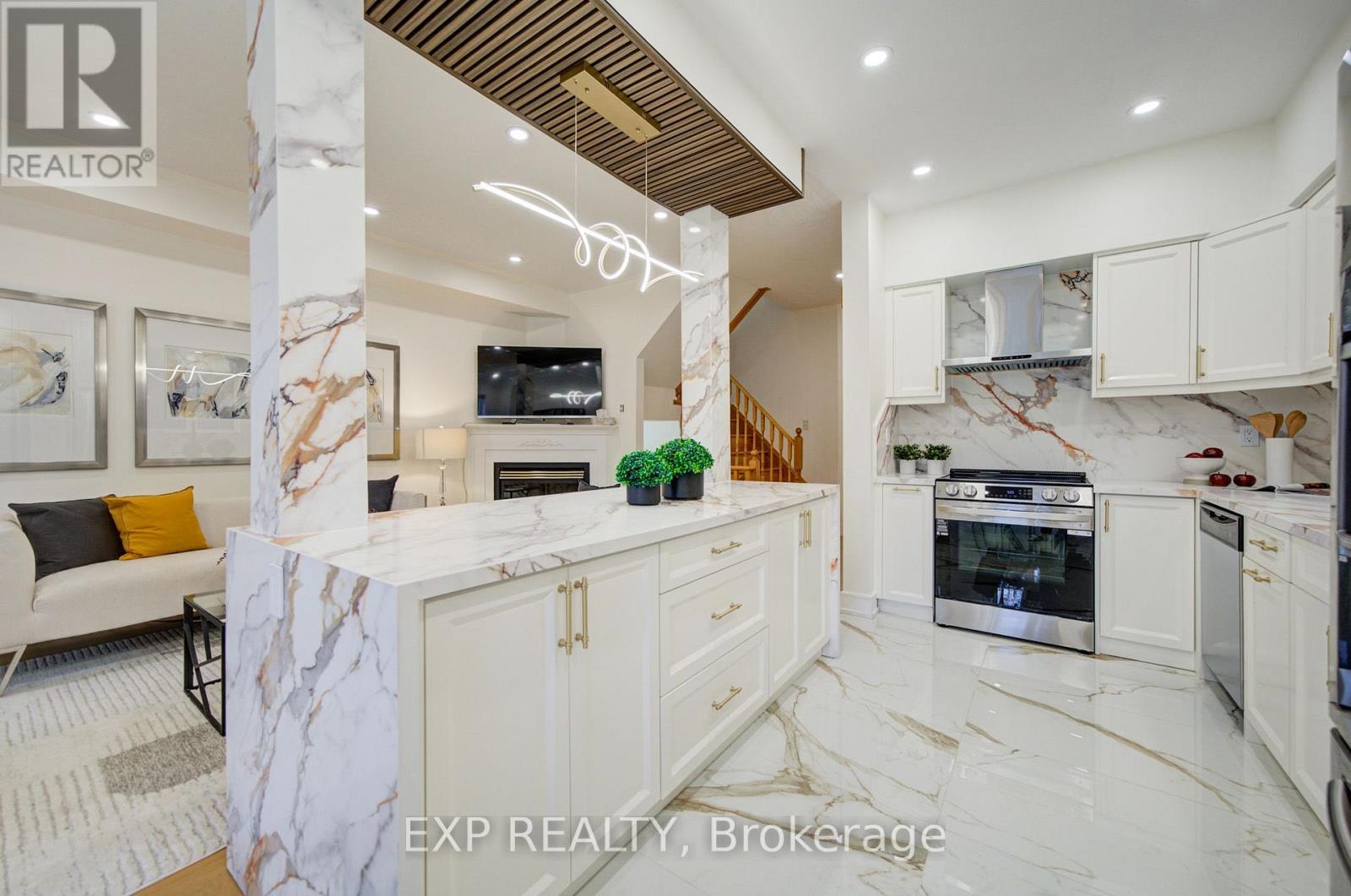 13 Kenilworth Gate, Markham, Ontario  L6B 0A4 - Photo 12 - N13722372
