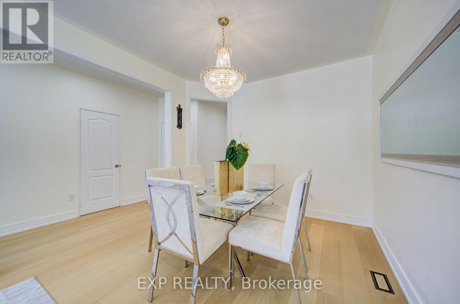 13 Kenilworth Gate, Markham, Ontario  L6B 0A4 - Photo 6 - N13722372