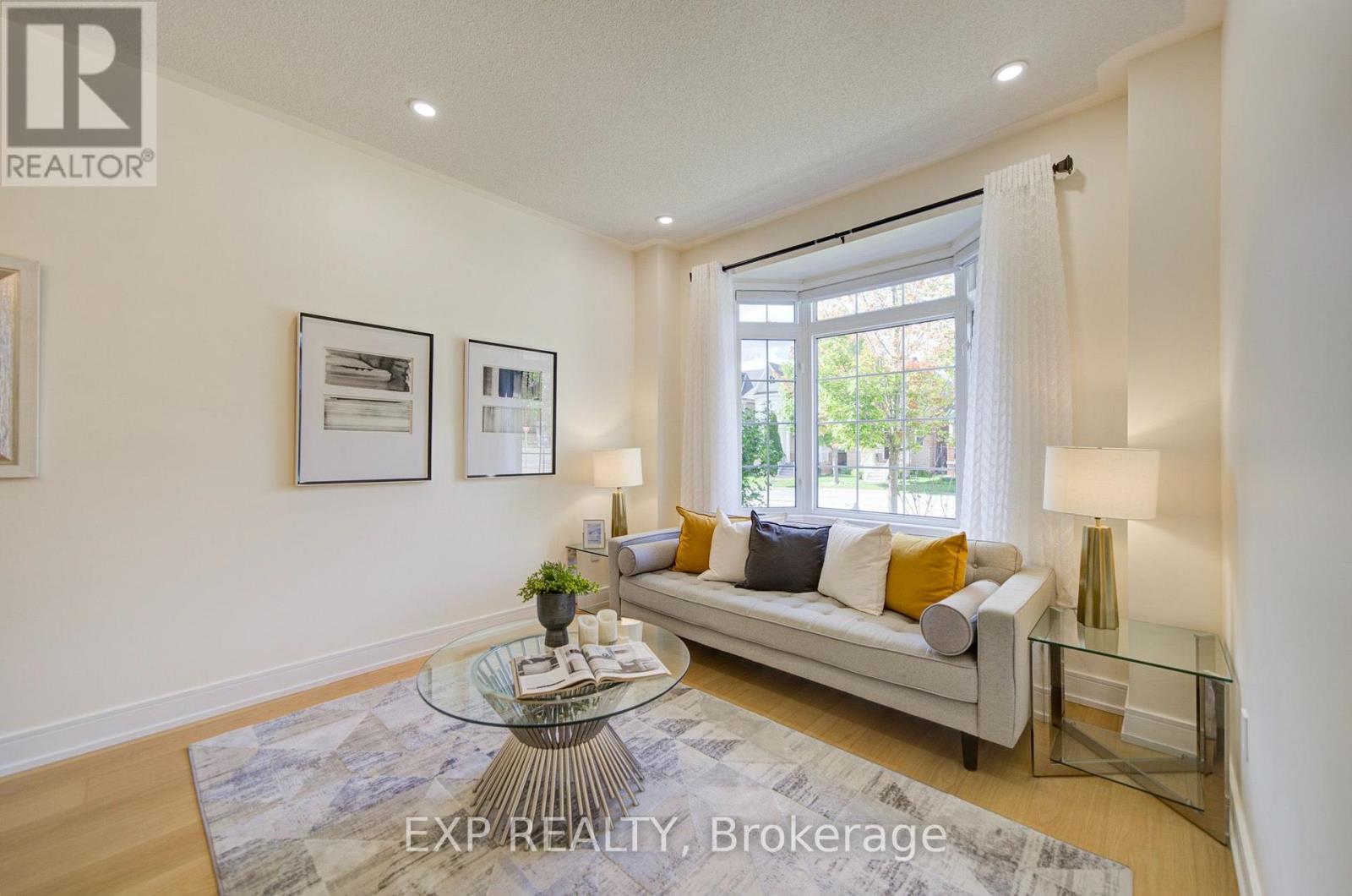 13 Kenilworth Gate, Markham, Ontario  L6B 0A4 - Photo 4 - N13722372
