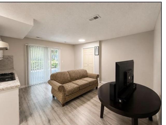14565 91a Avenue, Surrey, British Columbia  V3R 7K6 - Photo 8 - R3159784