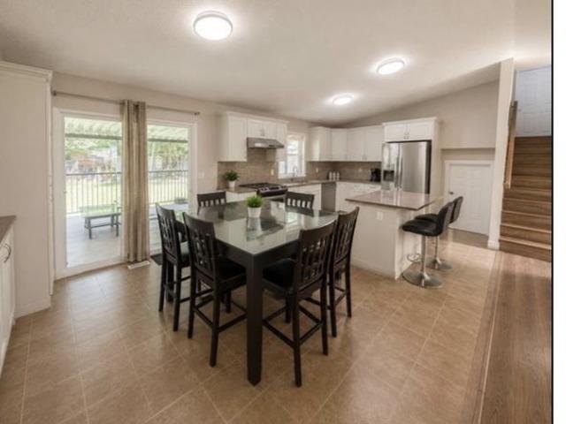 14565 91a Avenue, Surrey, British Columbia  V3R 7K6 - Photo 3 - R3159784