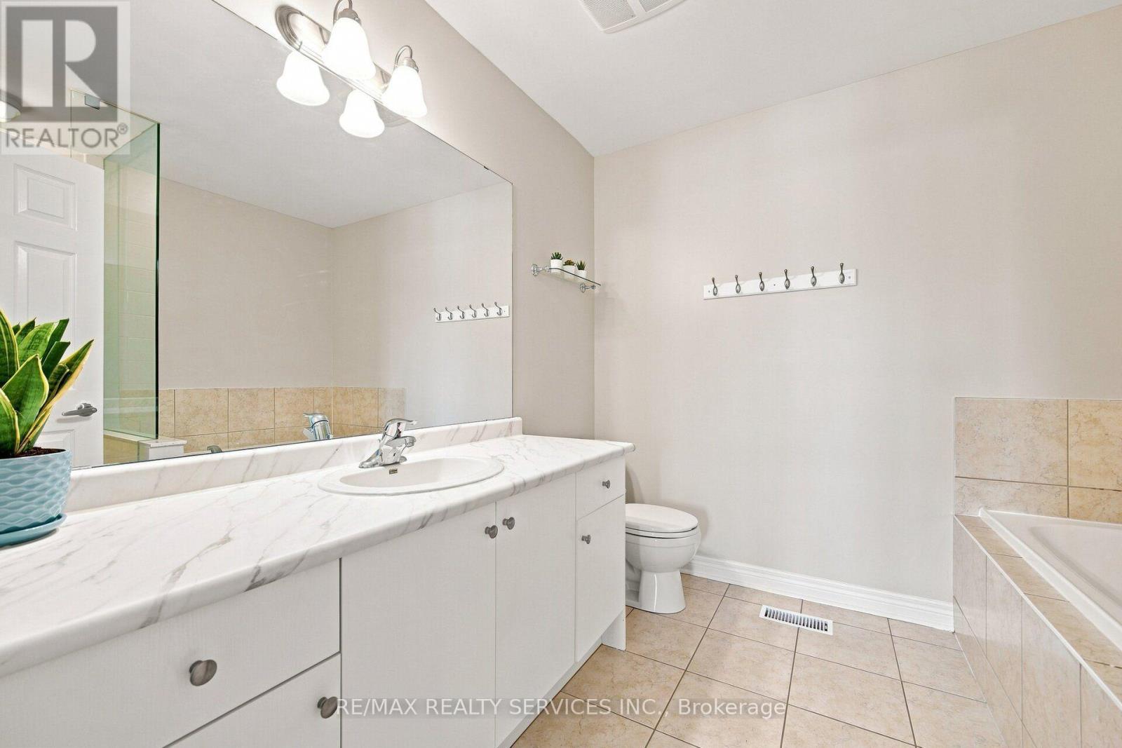 20 Cedarcrest Street, Caledon, Ontario  L7C 3P9 - Photo 23 - W13724746