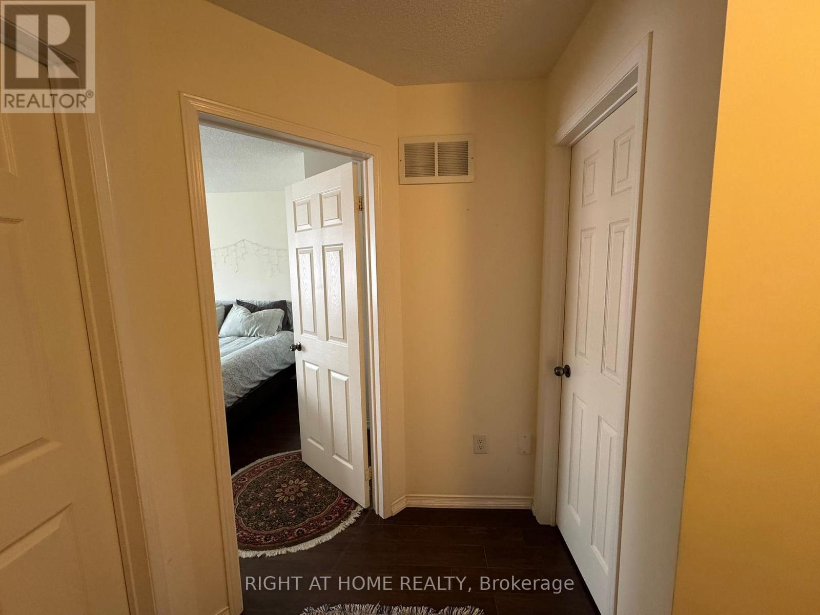23 Linnell Street, Ajax, Ontario  L1Z 0K9 - Photo 17 - E13724866