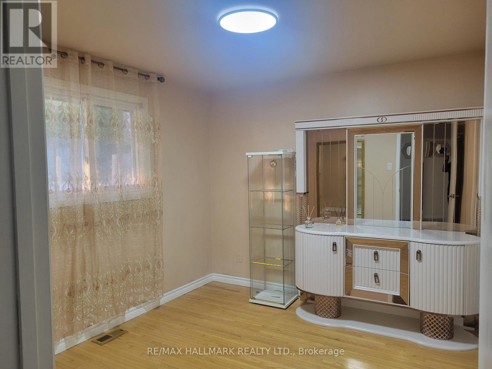Main - 324 College Avenue, Oshawa, Ontario  L1J 1S1 - Photo 16 - E13724906