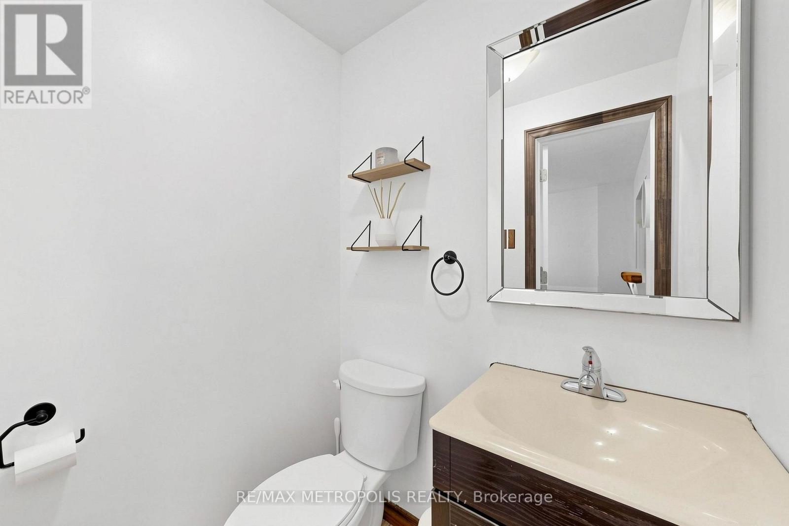 96 - 580 Eyer Drive, Pickering, Ontario L1W 3B7 - Photo 19 - E13724920