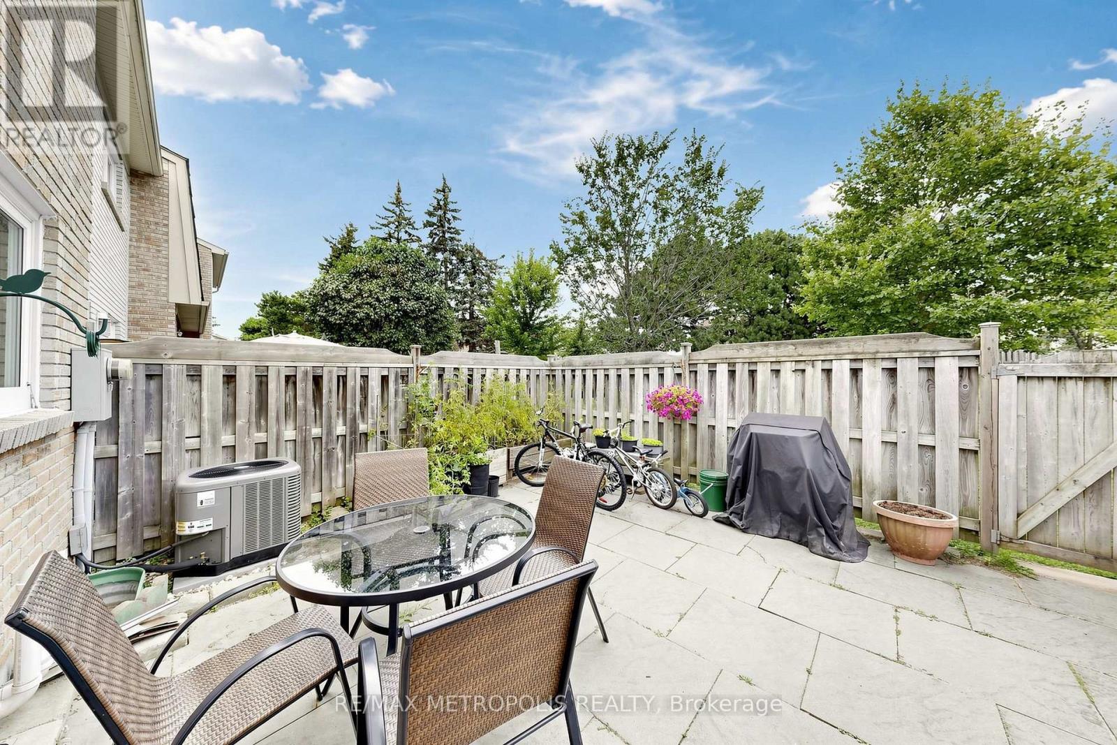 96 - 580 Eyer Drive, Pickering, Ontario L1W 3B7 - Photo 47 - E13724920