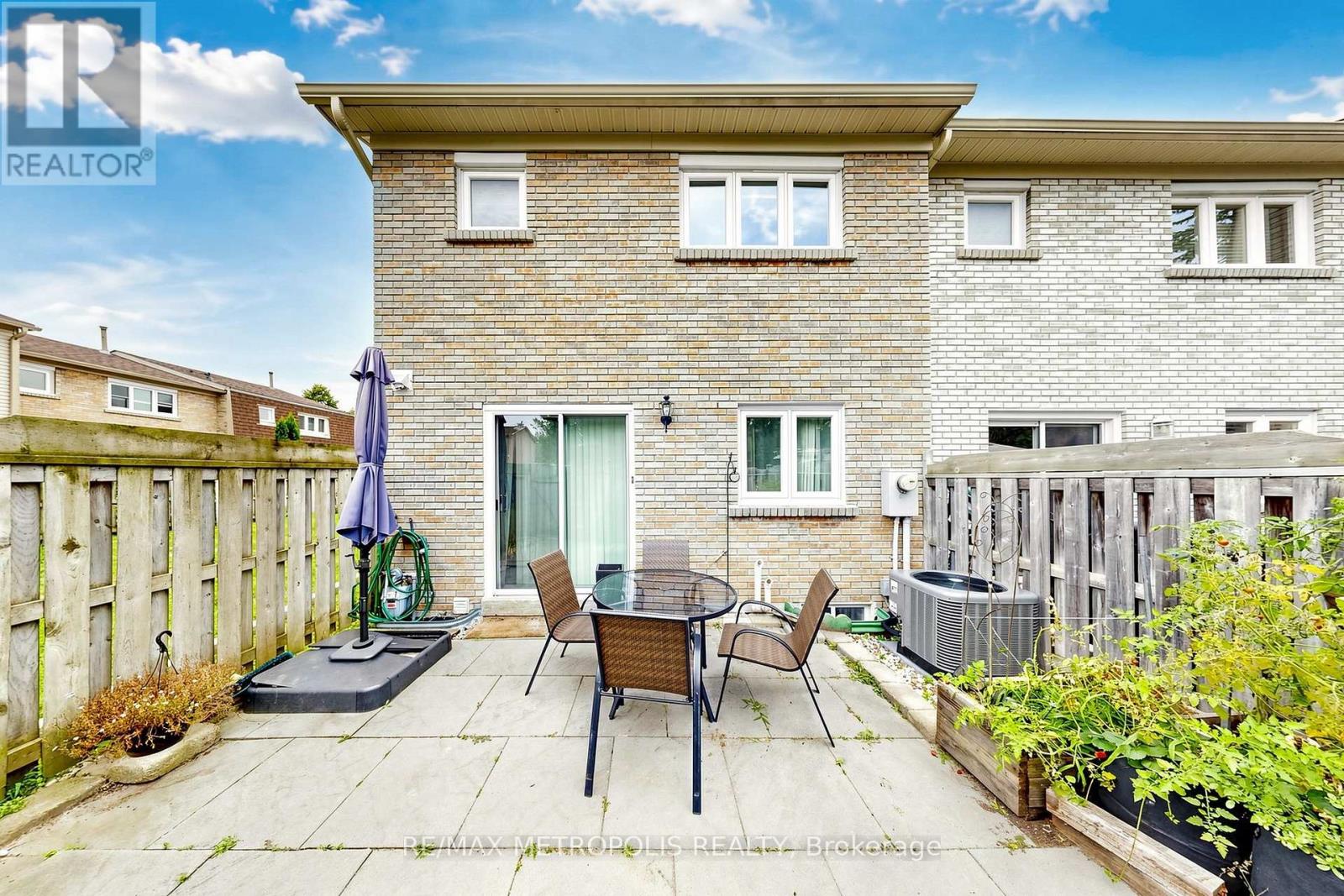 96 - 580 Eyer Drive, Pickering, Ontario L1W 3B7 - Photo 48 - E13724920