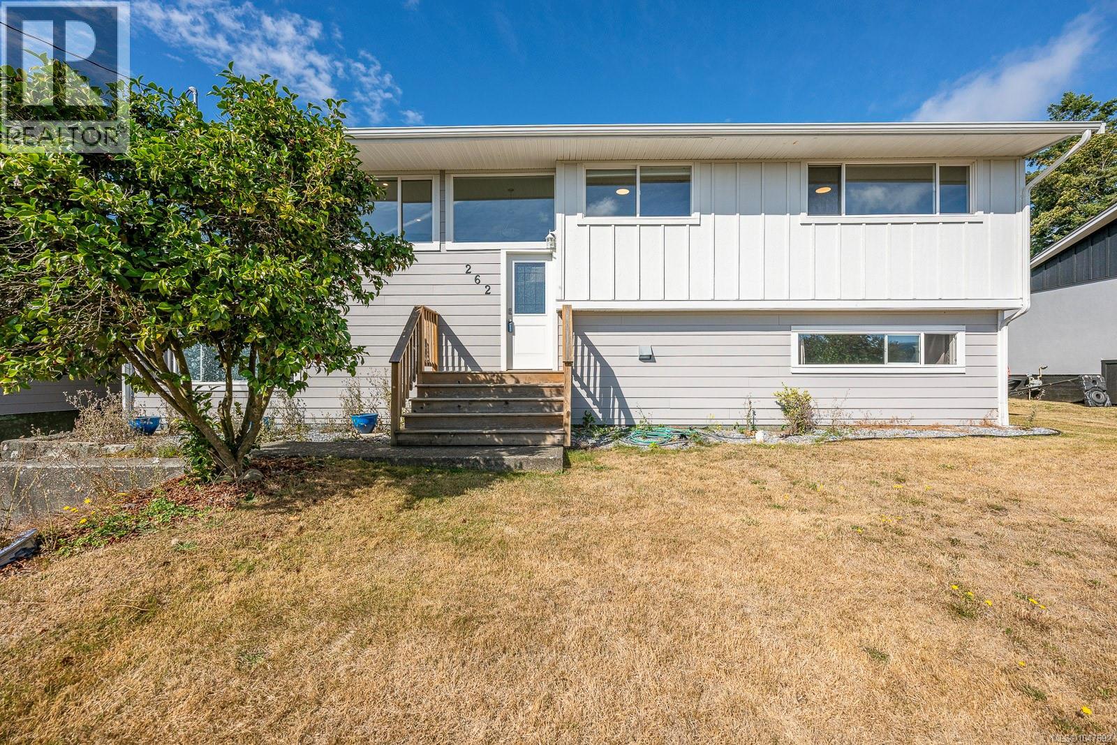 262 McLean St, Campbell River, British Columbia
