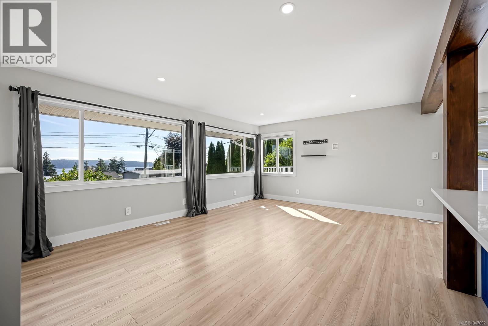 262 Mclean St, Campbell River, British Columbia  V9W 2M5 - Photo 8 - 1047692