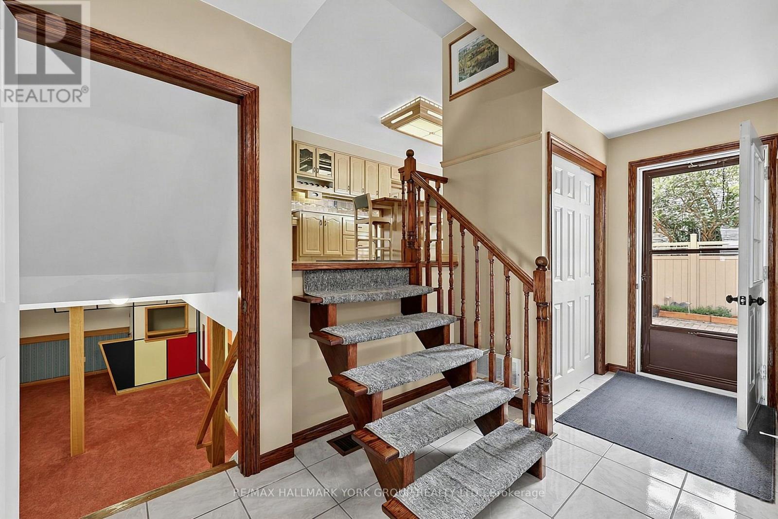 80 Fairway Drive, Aurora, Ontario  L4G 2H4 - Photo 16 - N13724854