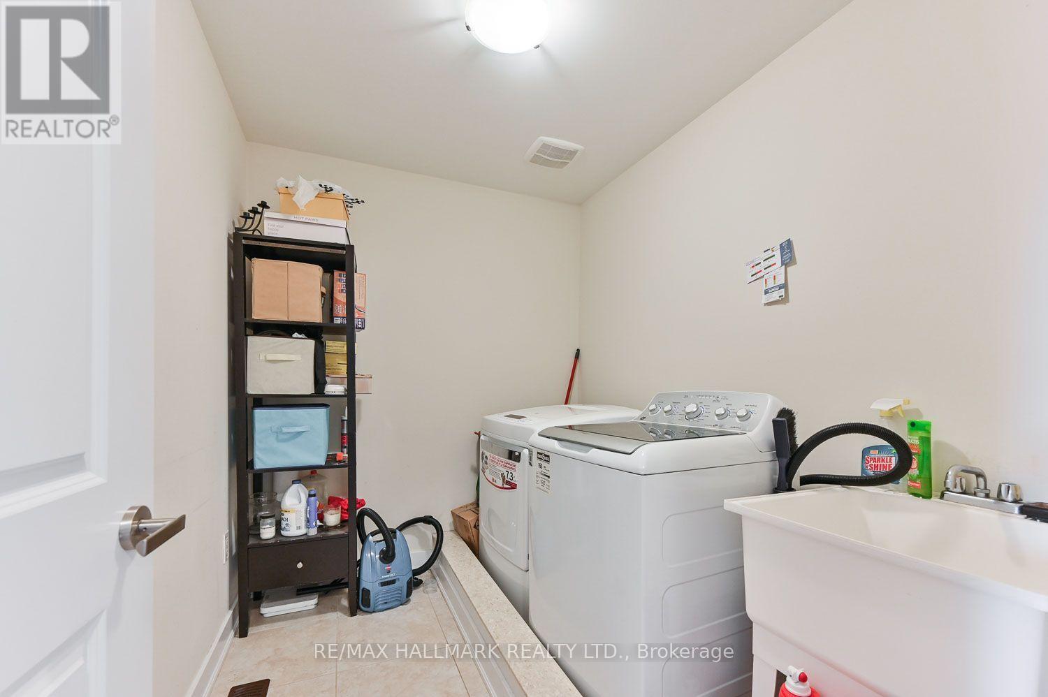 41 Anchusa Drive, Richmond Hill, Ontario  L4E 5B6 - Photo 30 - N13724914