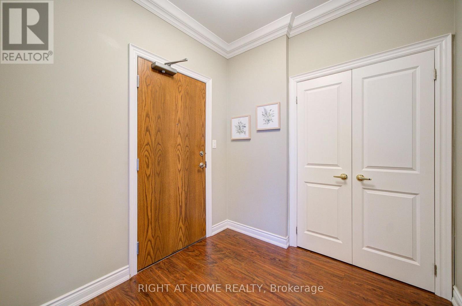 Ph06 - 37 Ellen St, Barrie (Lakeshore), Ontario  L4N 6G2 - Photo 1 - S13724880