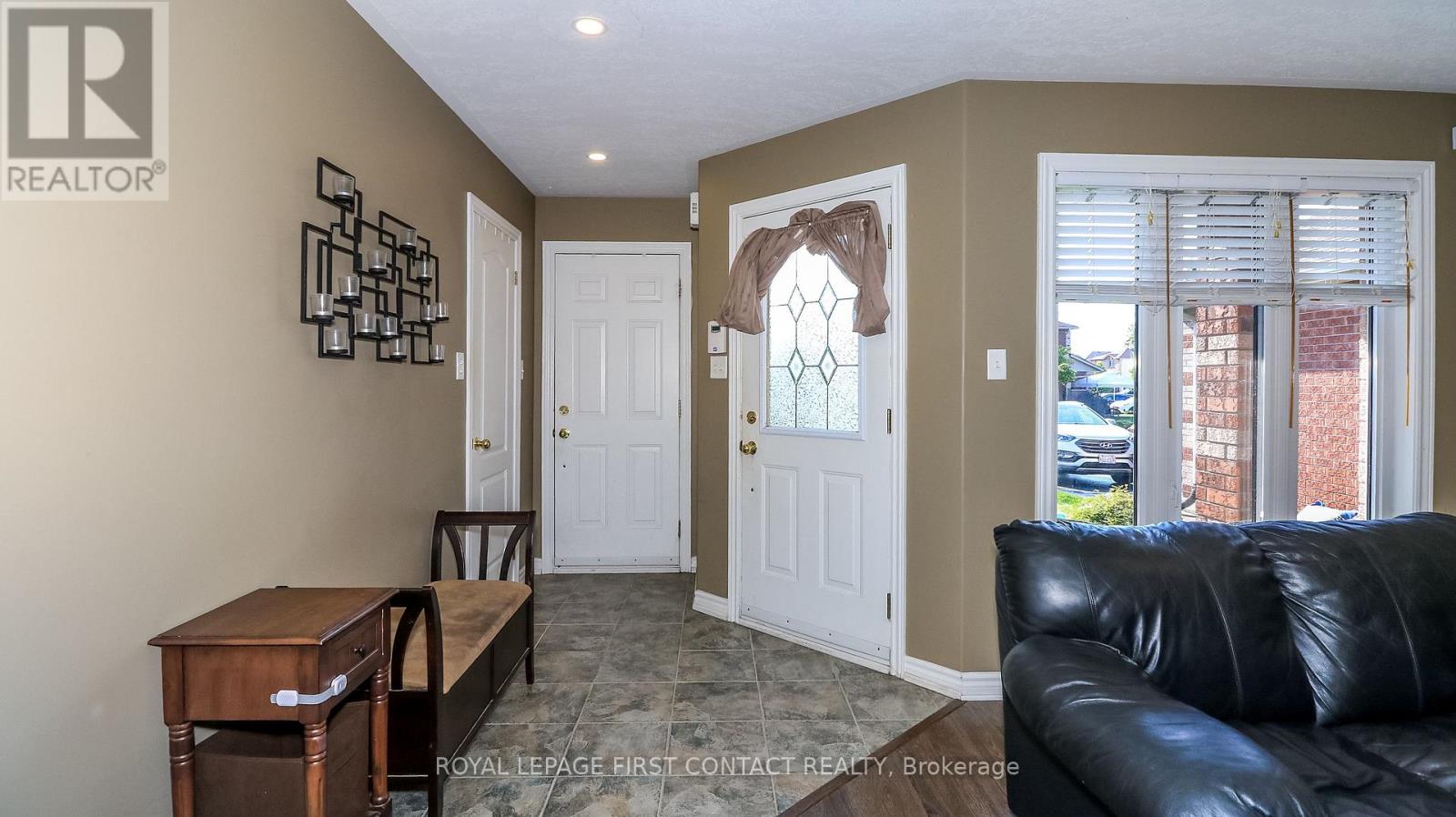 79 White Elm Road, Barrie (Holly), Ontario  L4N 0E4 - Photo 4 - S13724888