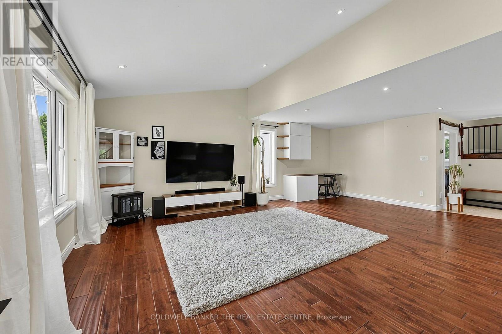 247 Poplar Avenue, Tay, Ontario  L0K 1R0 - Photo 6 - S13724890