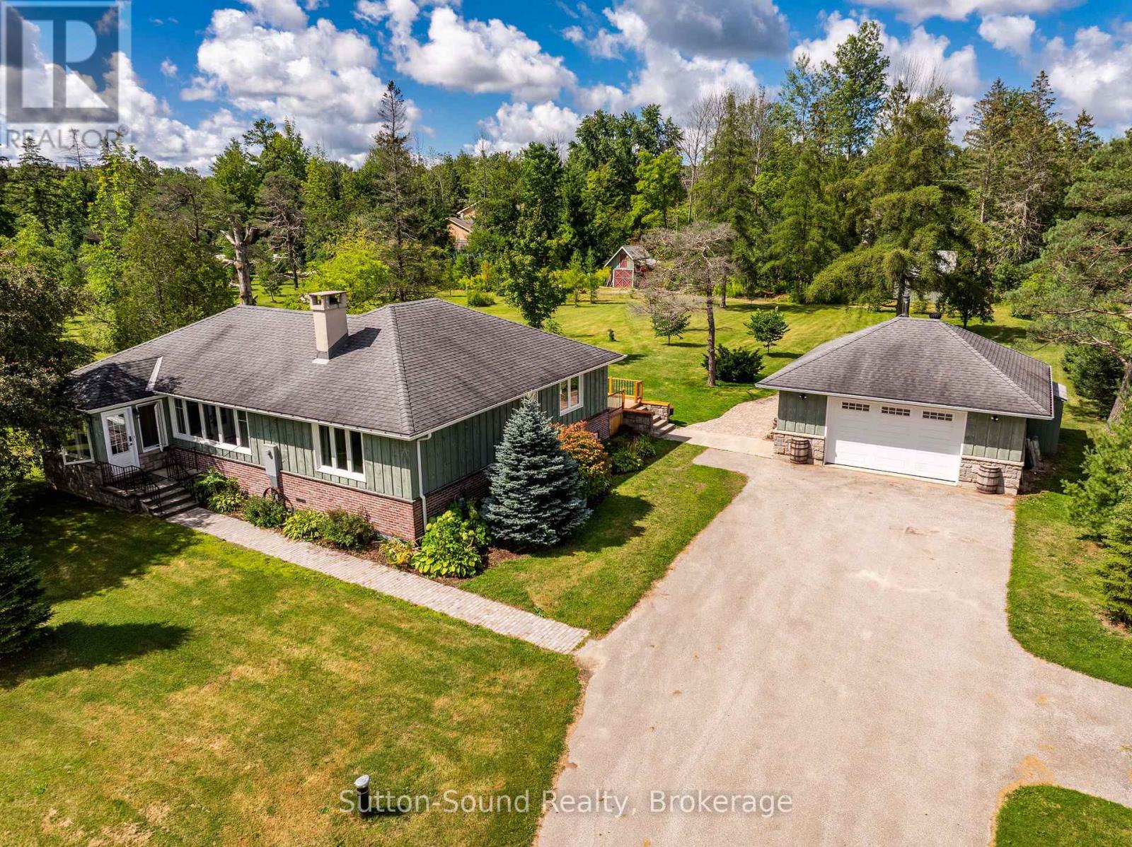 827 13th Street W, Georgian Bluffs, Ontario  N4K 6V5 - Photo 3 - X13720956