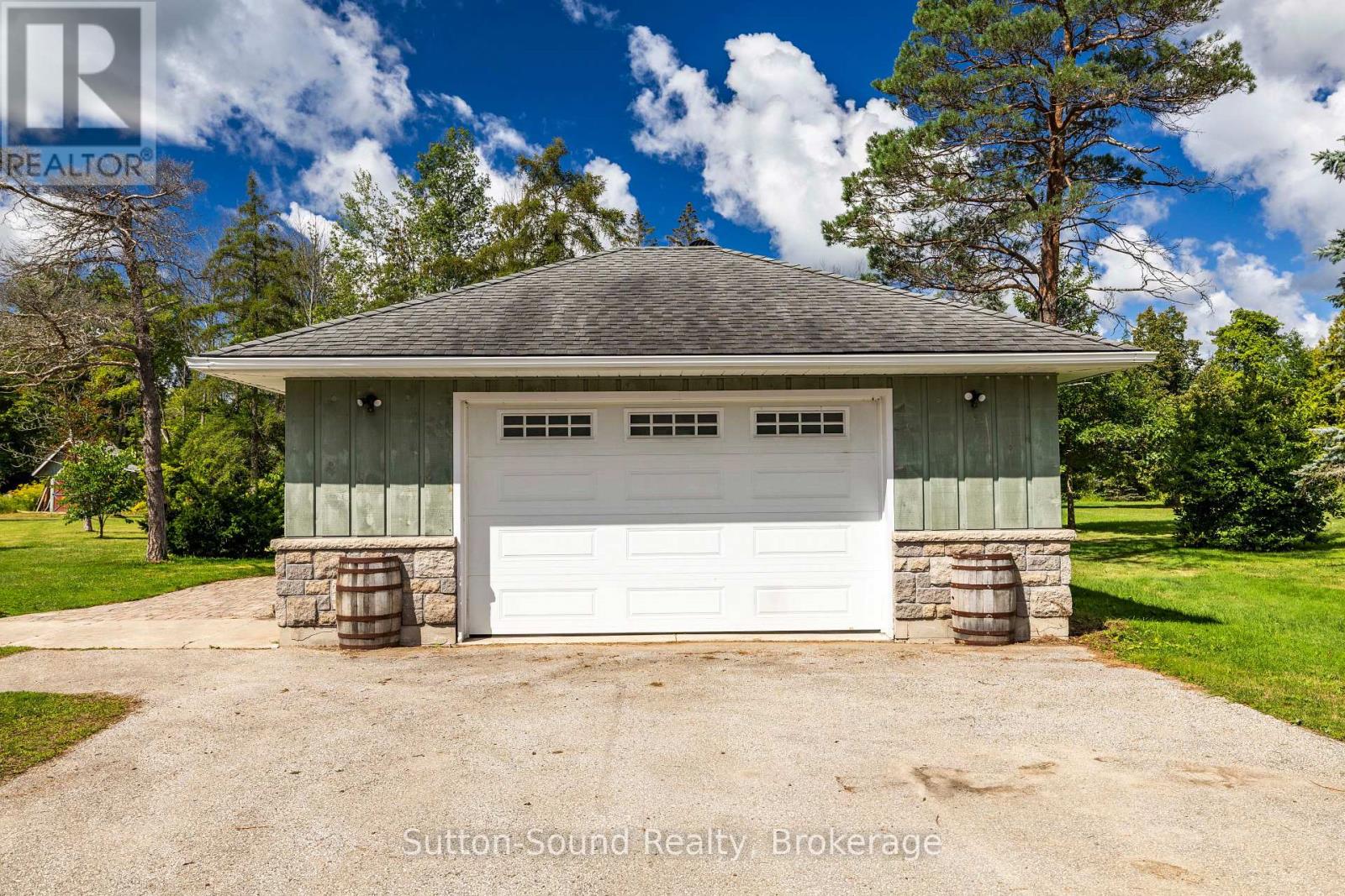 827 13th Street W, Georgian Bluffs, Ontario  N4K 6V5 - Photo 34 - X13720956