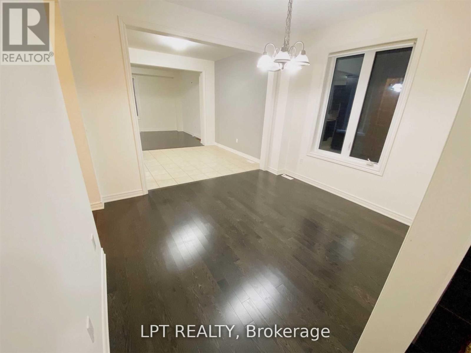 35 Humberstone Crescent, Brampton, Ontario  L7A 4C2 - Photo 2 - W13724896