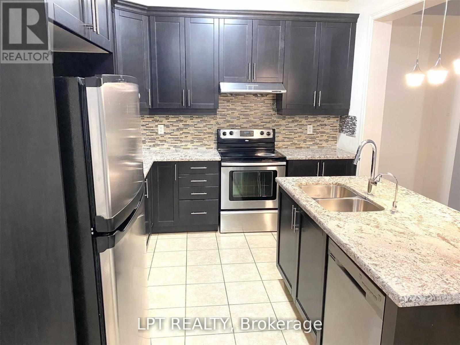 35 Humberstone Crescent, Brampton, Ontario  L7A 4C2 - Photo 4 - W13724896