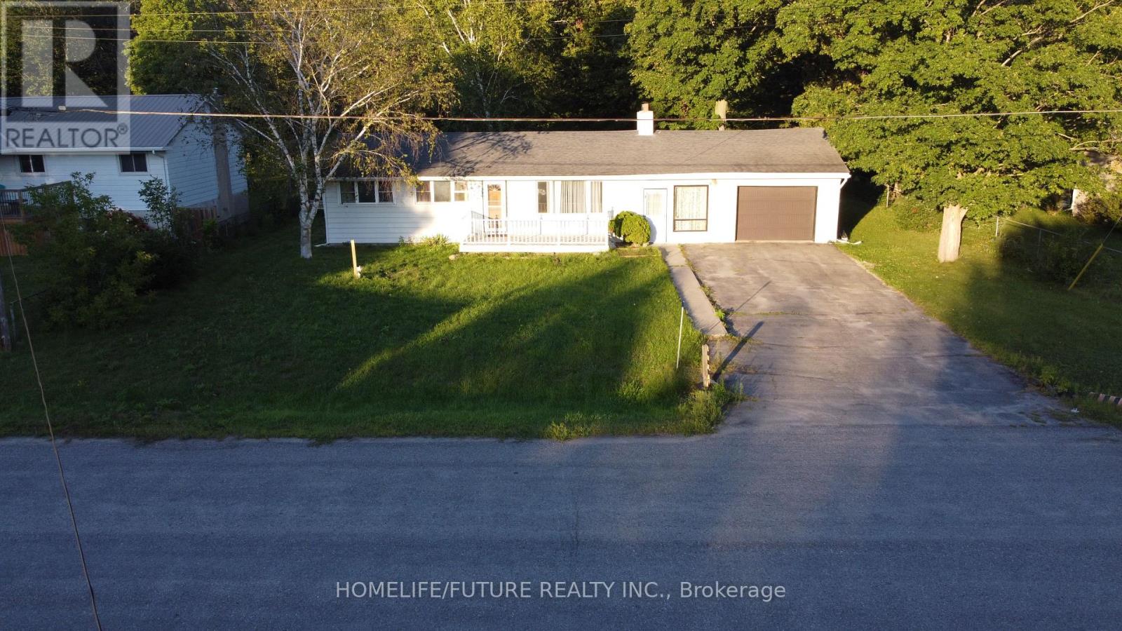 85 PETERSON STREET, Quinte West, Ontario