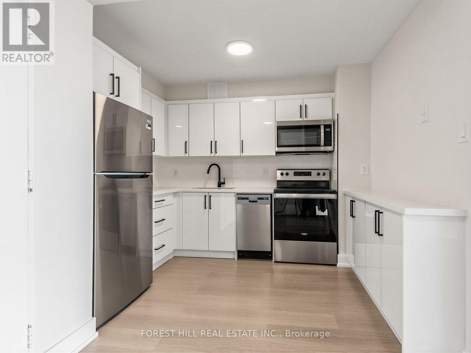 1201 - 141 Lyon Court, Toronto, Ontario  M6B 3H2 - Photo 3 - W13723280