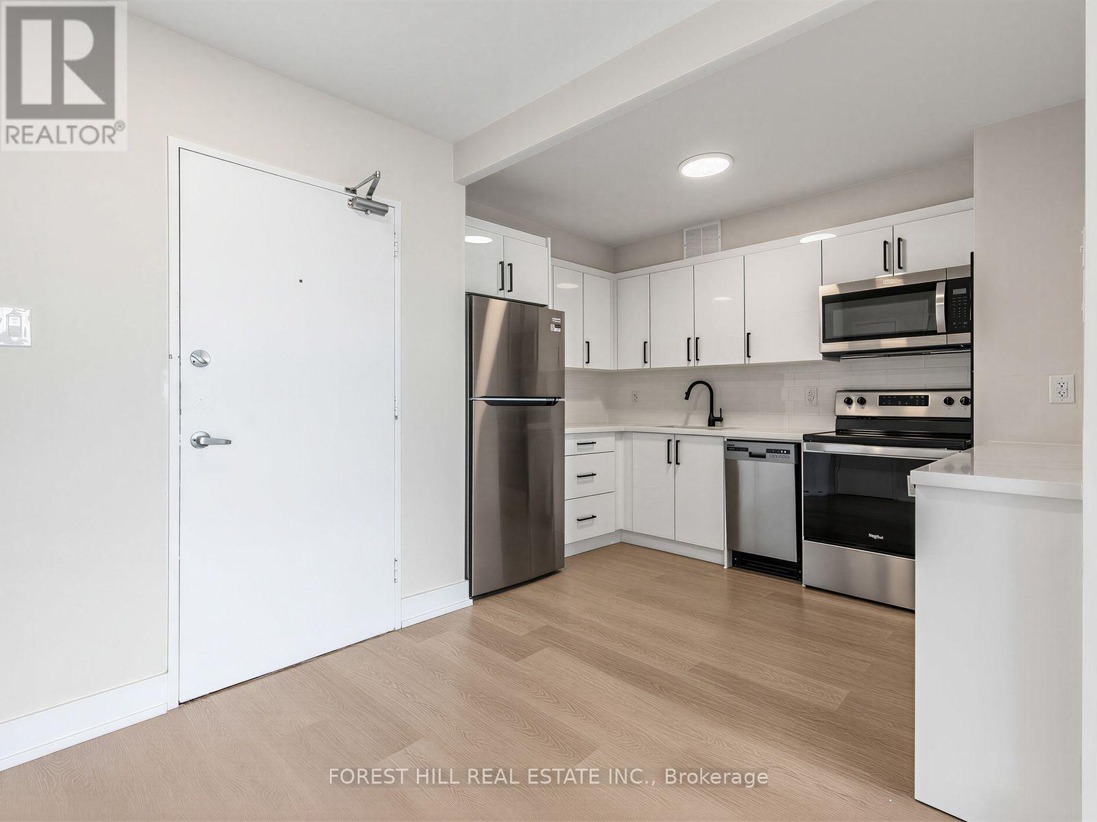 1201 - 141 Lyon Court, Toronto, Ontario  M6B 3H2 - Photo 2 - W13723280