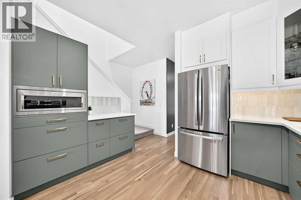 1416 43 Street SW, Calgary, Alberta  T3C 2A2 - Photo 4 - A2325954