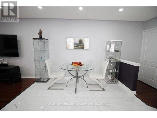 3157 Bentley Drive, Mississauga, Ontario  L5M 6V8 - Photo 15 - W13612364