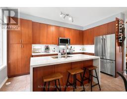 2333 SUTTON DRIVE, Burlington, Ontario