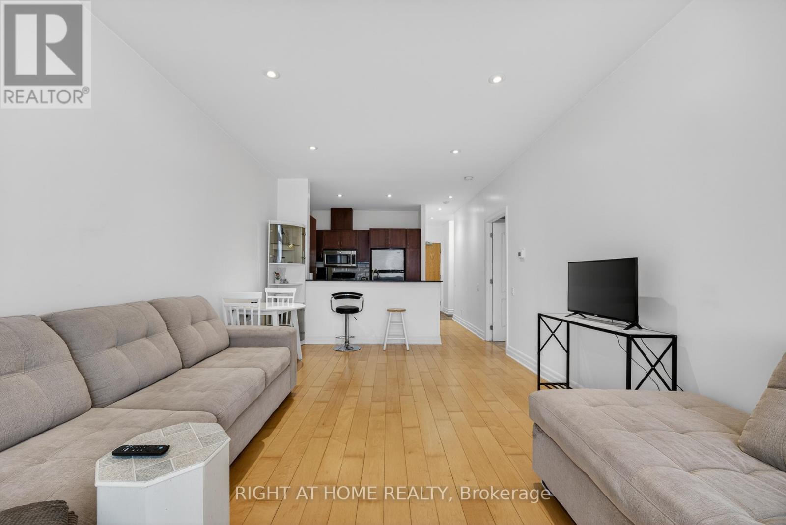 518 - 44 Bond Street W, Oshawa, Ontario  L1G 6R2 - Photo 13 - E13724956