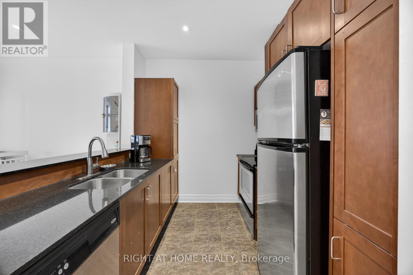 518 - 44 Bond Street W, Oshawa, Ontario  L1G 6R2 - Photo 15 - E13724956