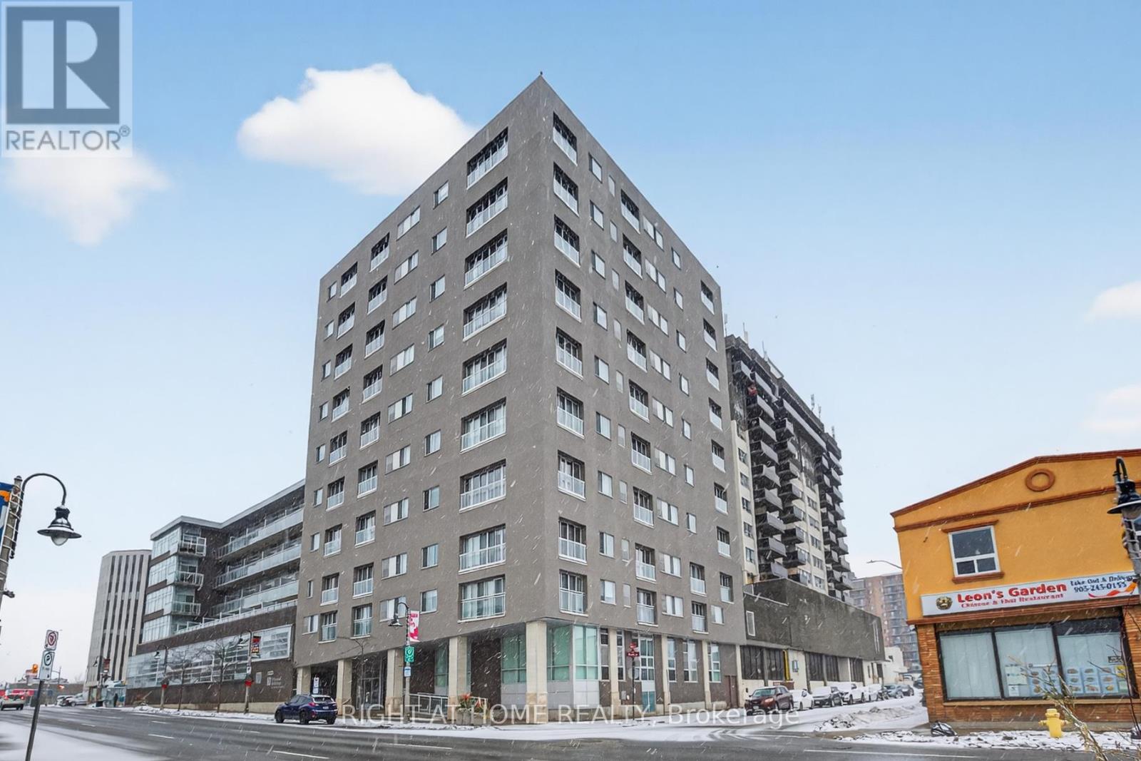 518 - 44 Bond Street W, Oshawa, Ontario  L1G 6R2 - Photo 2 - E13724956