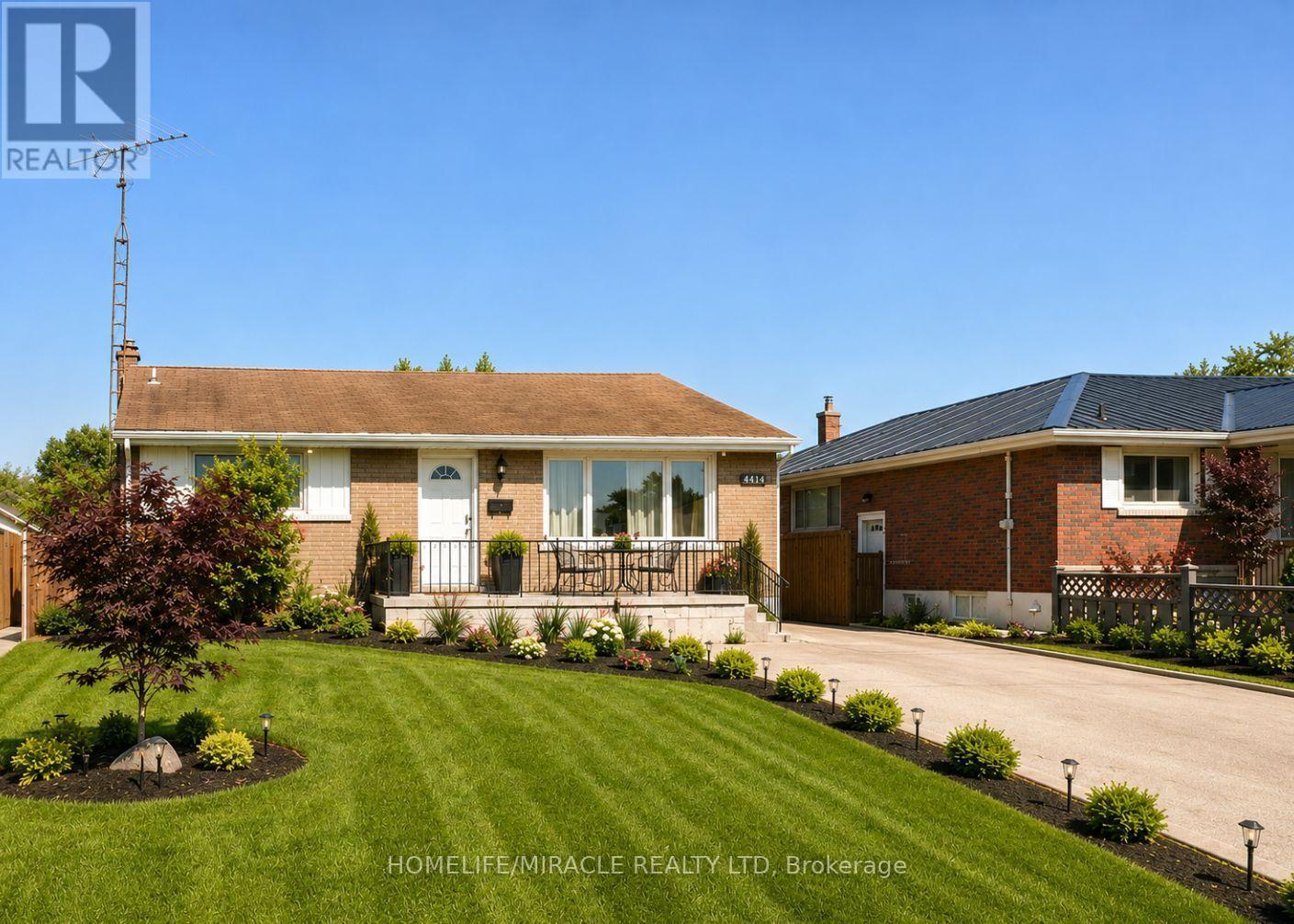 7150 DOUGLAS CRESCENT, Niagara Falls, Ontario