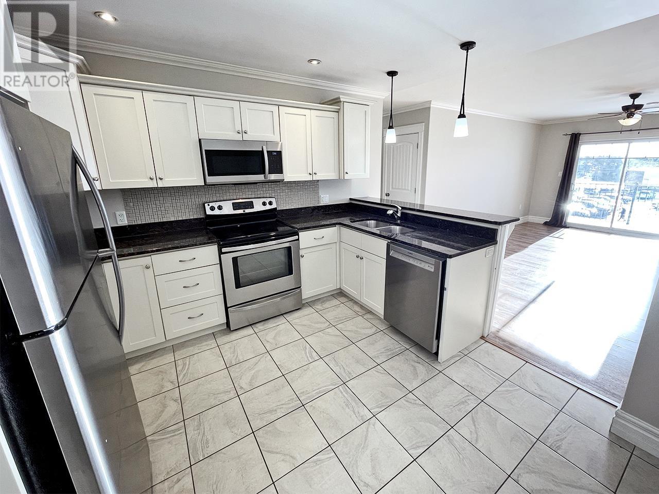 203 53 Glen Stewart Drive, Stratford, Prince Edward Island  C1B 2A8 - Photo 3 - 202621890
