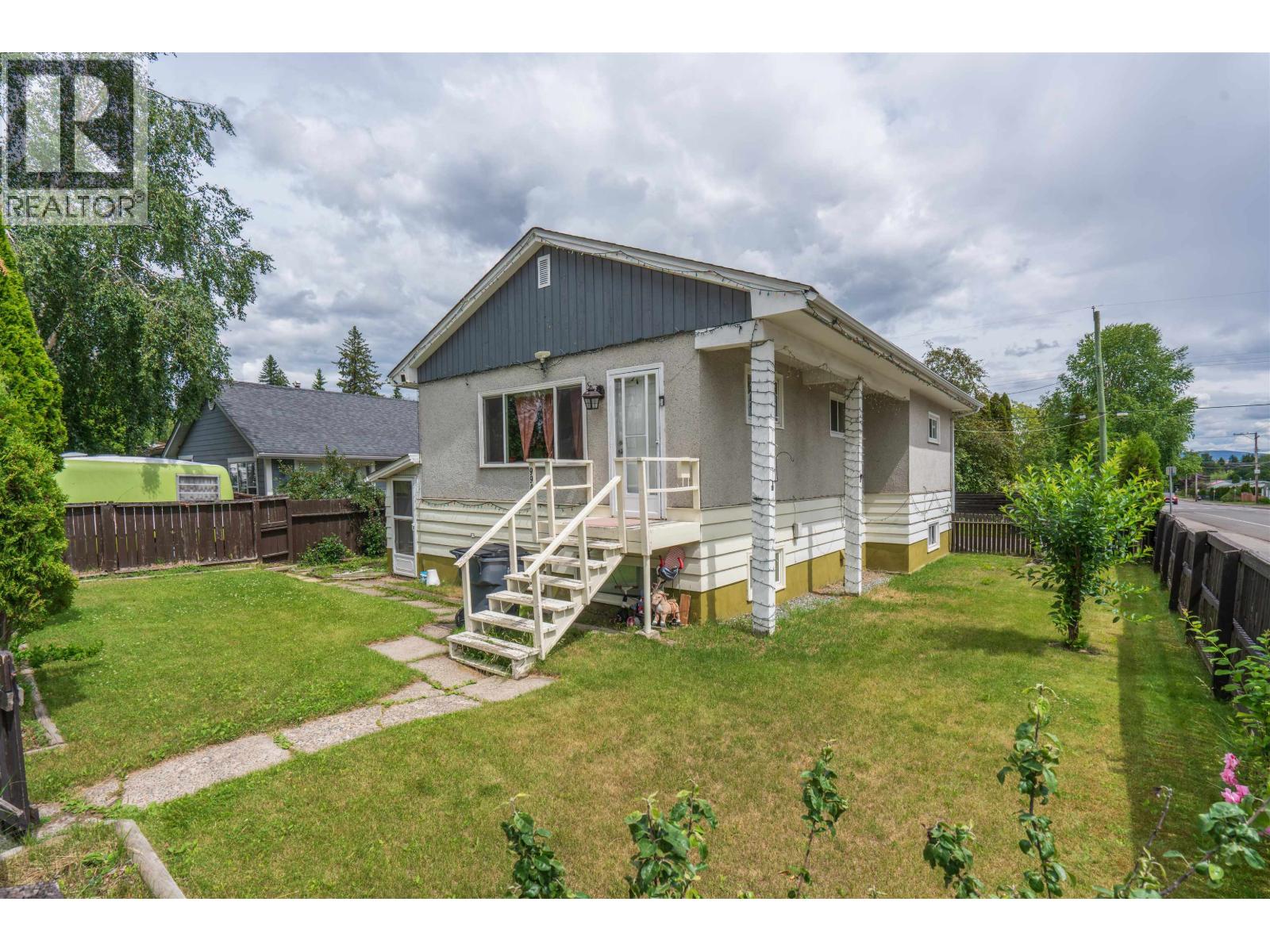 990 Gillett Street, Prince George, British Columbia  V2M 2T9 - Photo 2 - R3159428