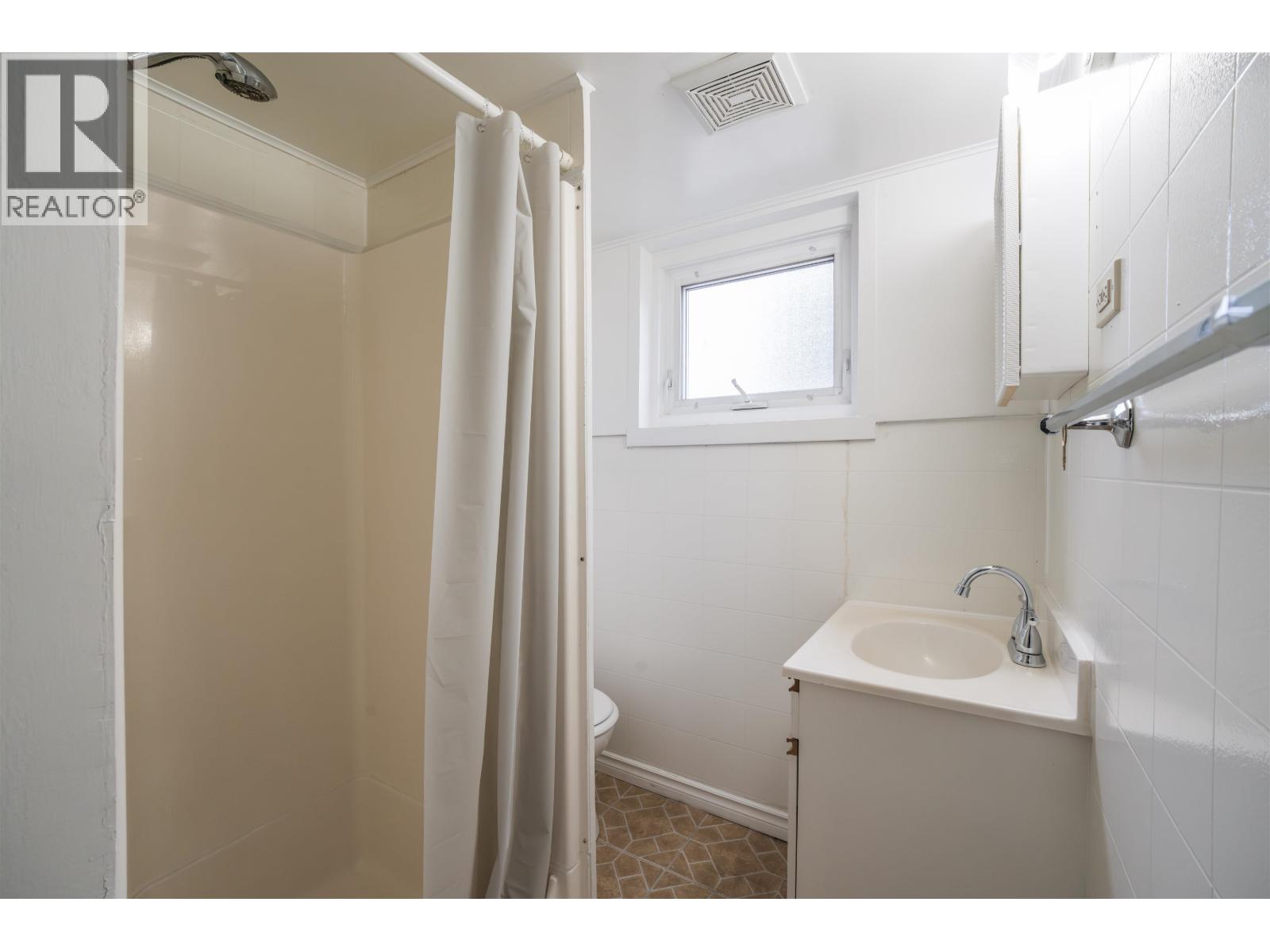 990 Gillett Street, Prince George, British Columbia  V2M 2T9 - Photo 34 - R3159428