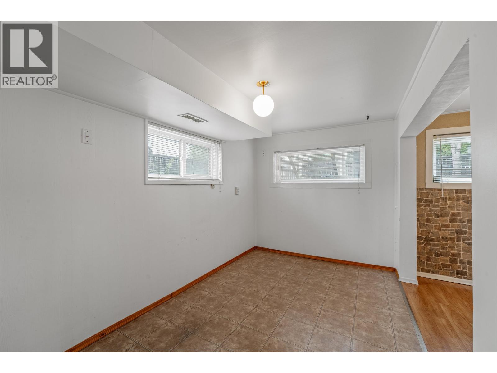 990 Gillett Street, Prince George, British Columbia  V2M 2T9 - Photo 32 - R3159428
