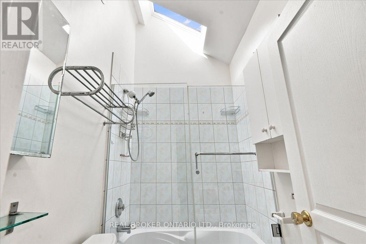 3 - 12 Foxbar Road, Toronto, Ontario M4V 2G6 - Photo 15 - C13701532