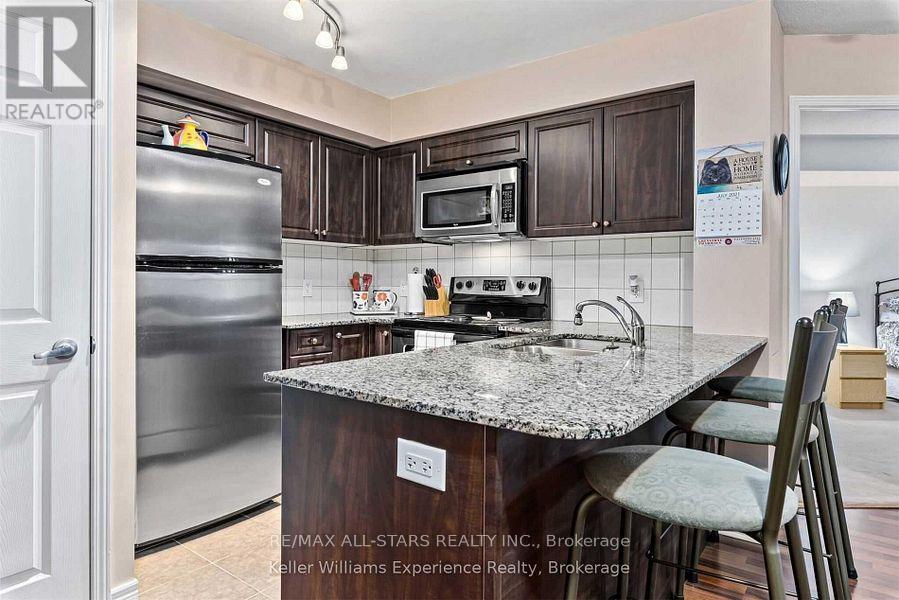 201 - 60 Fairfax Crescent, Toronto, Ontario  M1L 0E1 - Photo 15 - E13636026