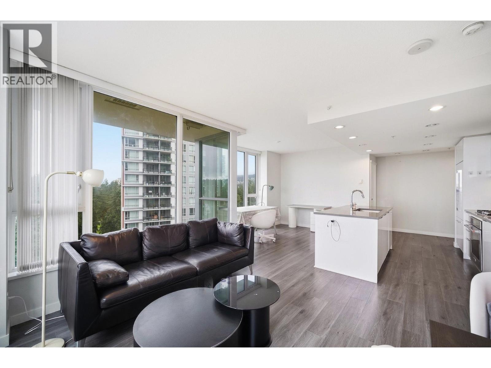 1403 3100 WINDSOR GATE, Coquitlam, British Columbia