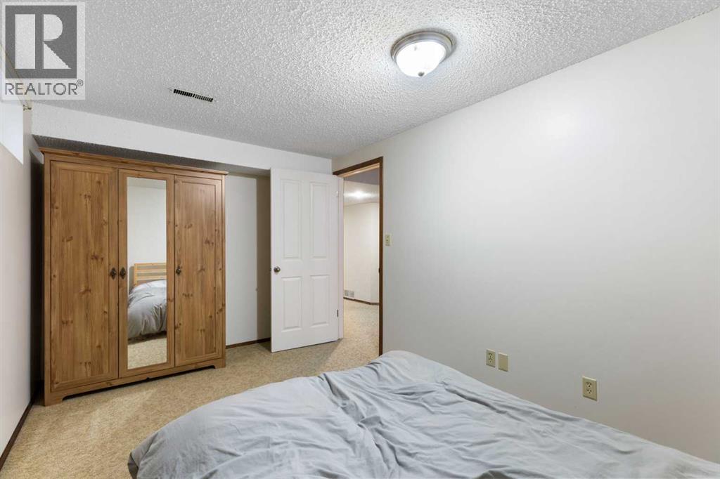 8419 Silver Springs Road NW, Calgary, Alberta  T3B 4A6 - Photo 29 - A2338586