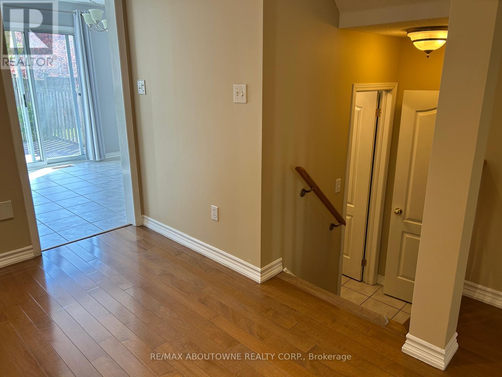 2473 Lazio Lane, Oakville, Ontario L6M 4P7 - Photo 11 - W13620286
