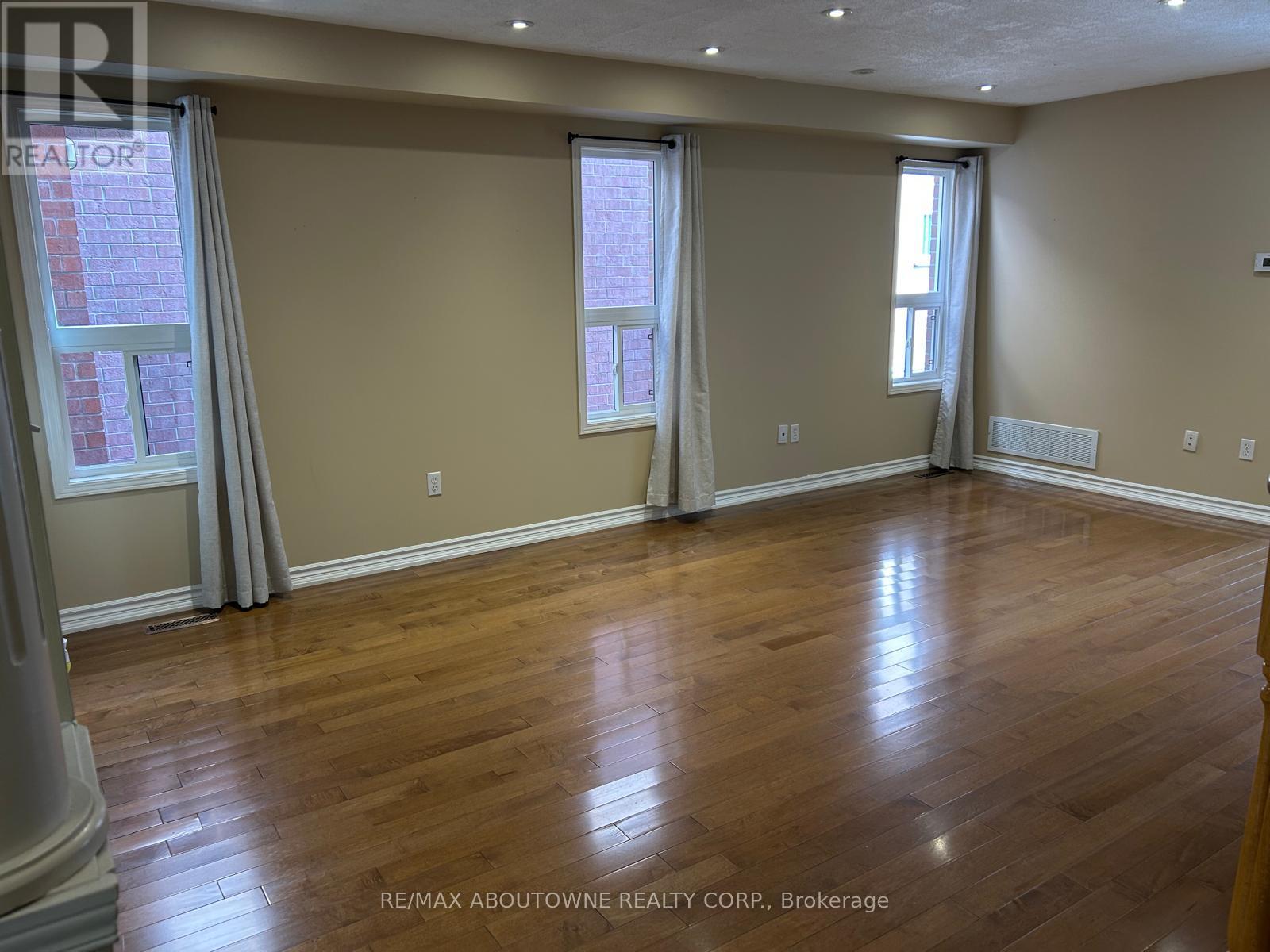 2473 Lazio Lane, Oakville, Ontario L6M 4P7 - Photo 9 - W13620286