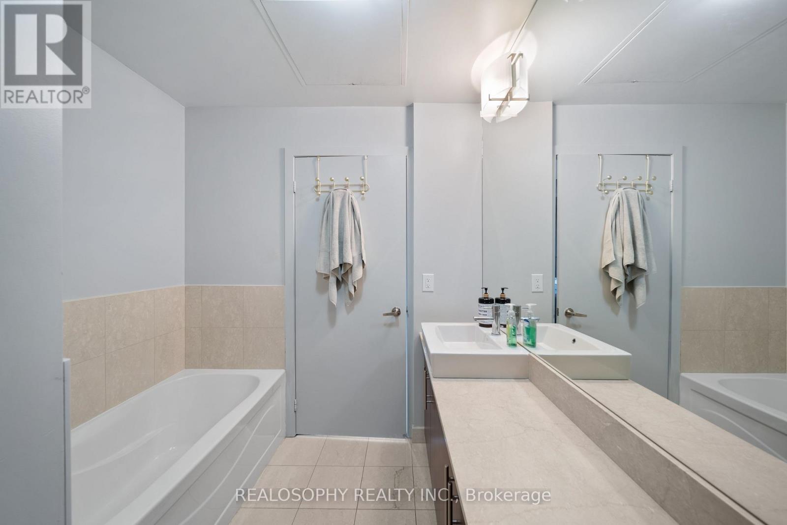 4305 - 65 Bremner Boulevard, Toronto, Ontario  M5J 0A7 - Photo 26 - C13725064