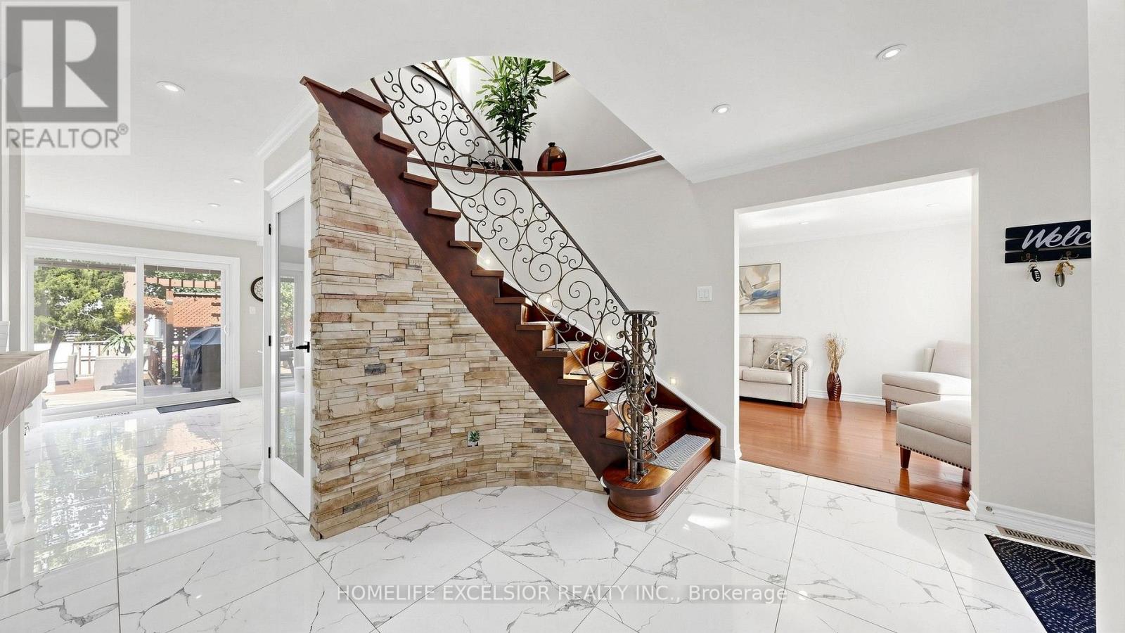 88 Kemano Road, Aurora, Ontario  L4G 2Y3 - Photo 18 - N13724986