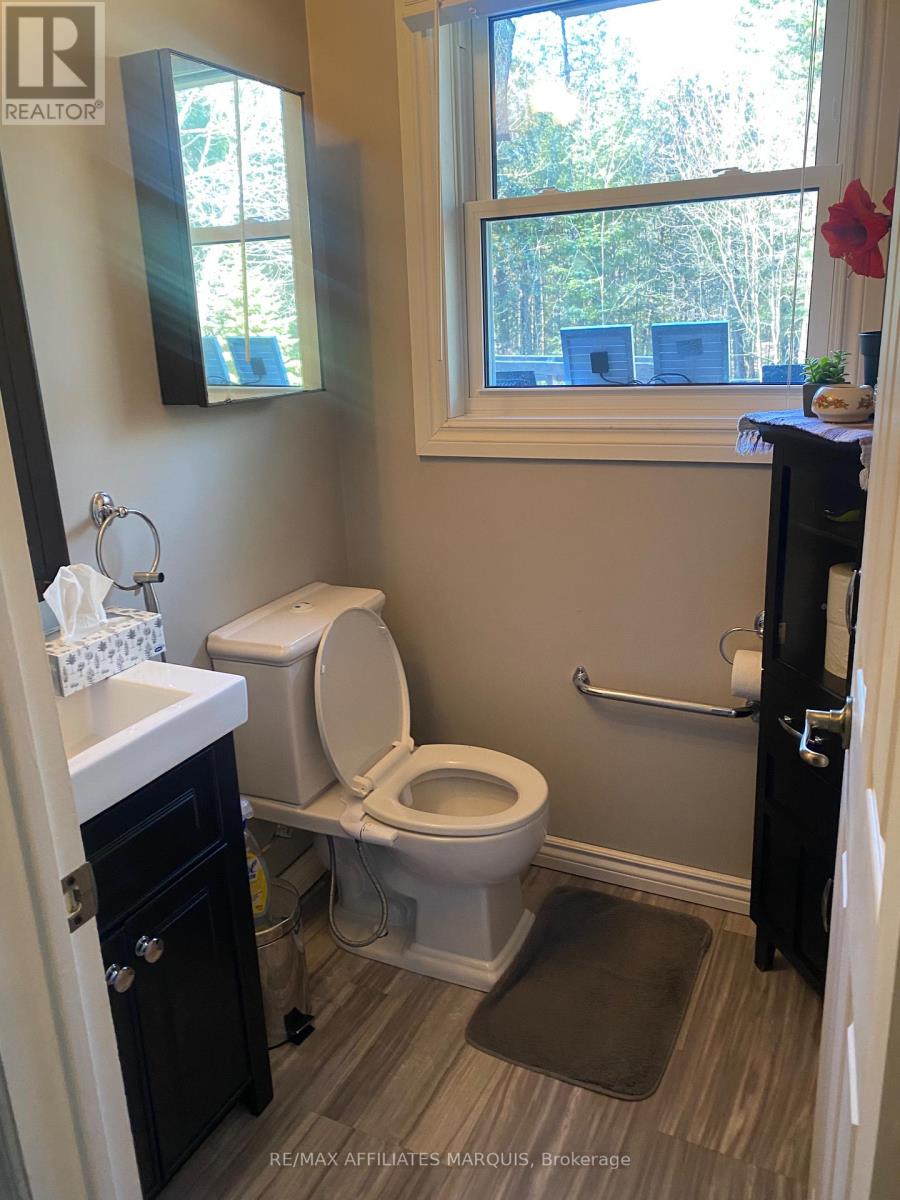 141 Bracken Avenue, Drummond/north Elmsley, Ontario K7A 4S4 - Photo 21 - X13725028