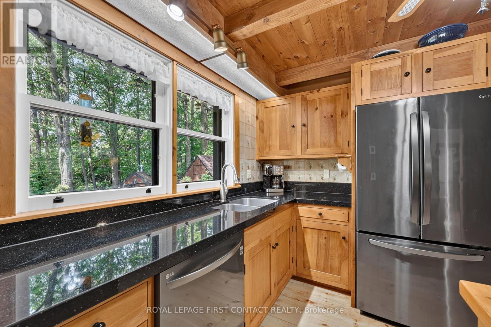 29 Doran Road, Springwater, Ontario  L9X 1L3 - Photo 12 - S13725026