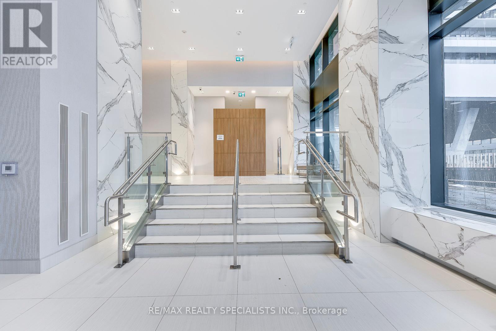 1404 - 20 Shore Breeze Drive, Toronto, Ontario  M8V 1A1 - Photo 4 - W13724998