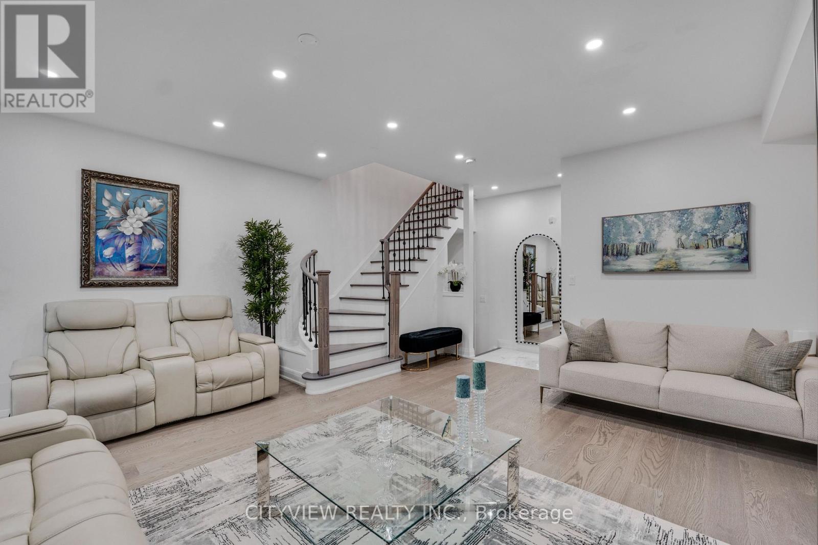 3687 Bala Drive, Mississauga, Ontario  L5M 7N1 - Photo 12 - W13725034